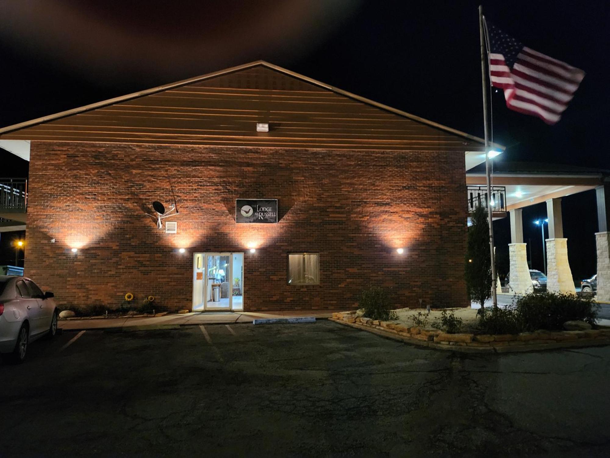 The Lodge At Russell - Russell Inn Exterior photo