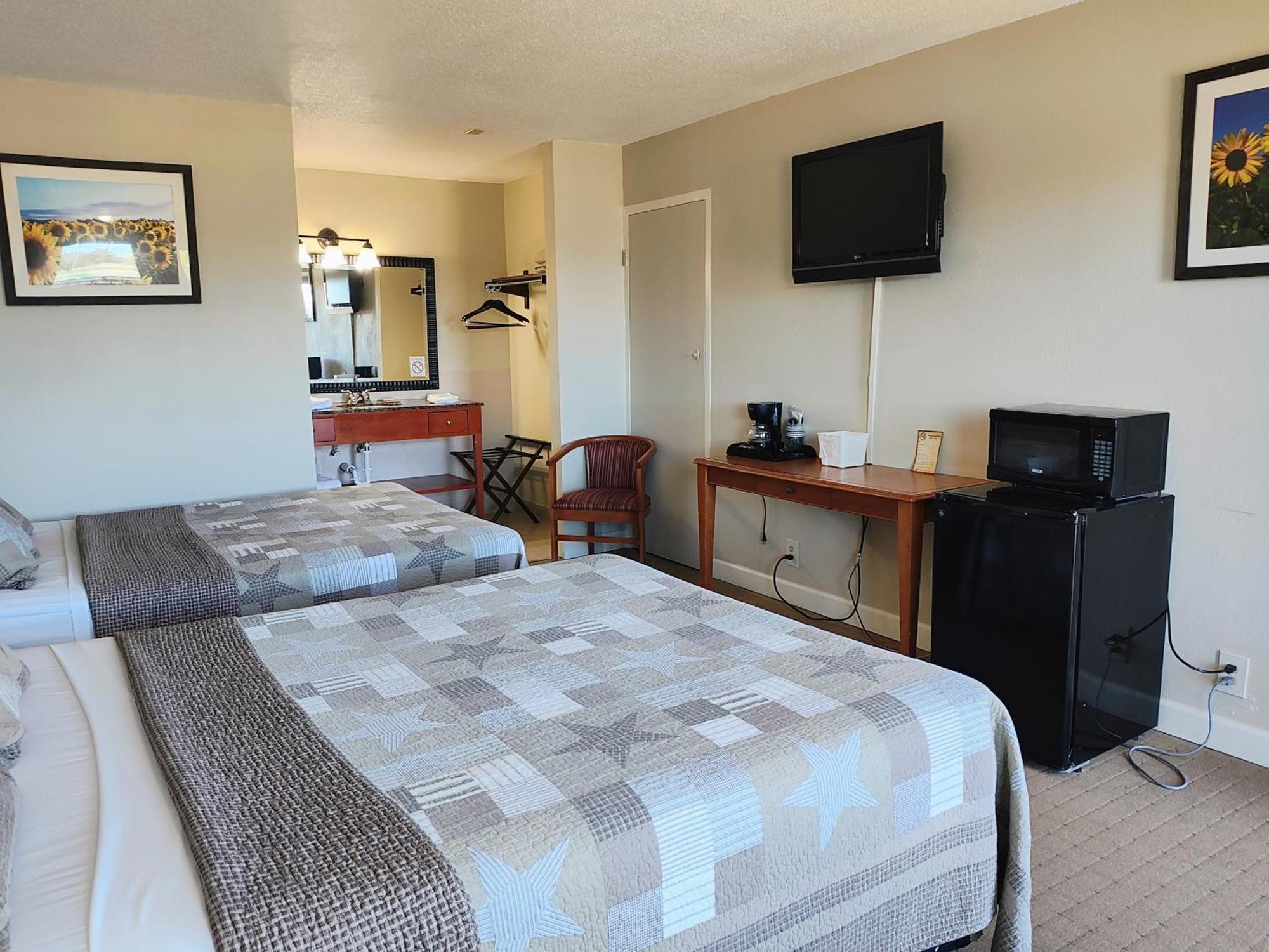 The Lodge At Russell - Russell Inn Room photo